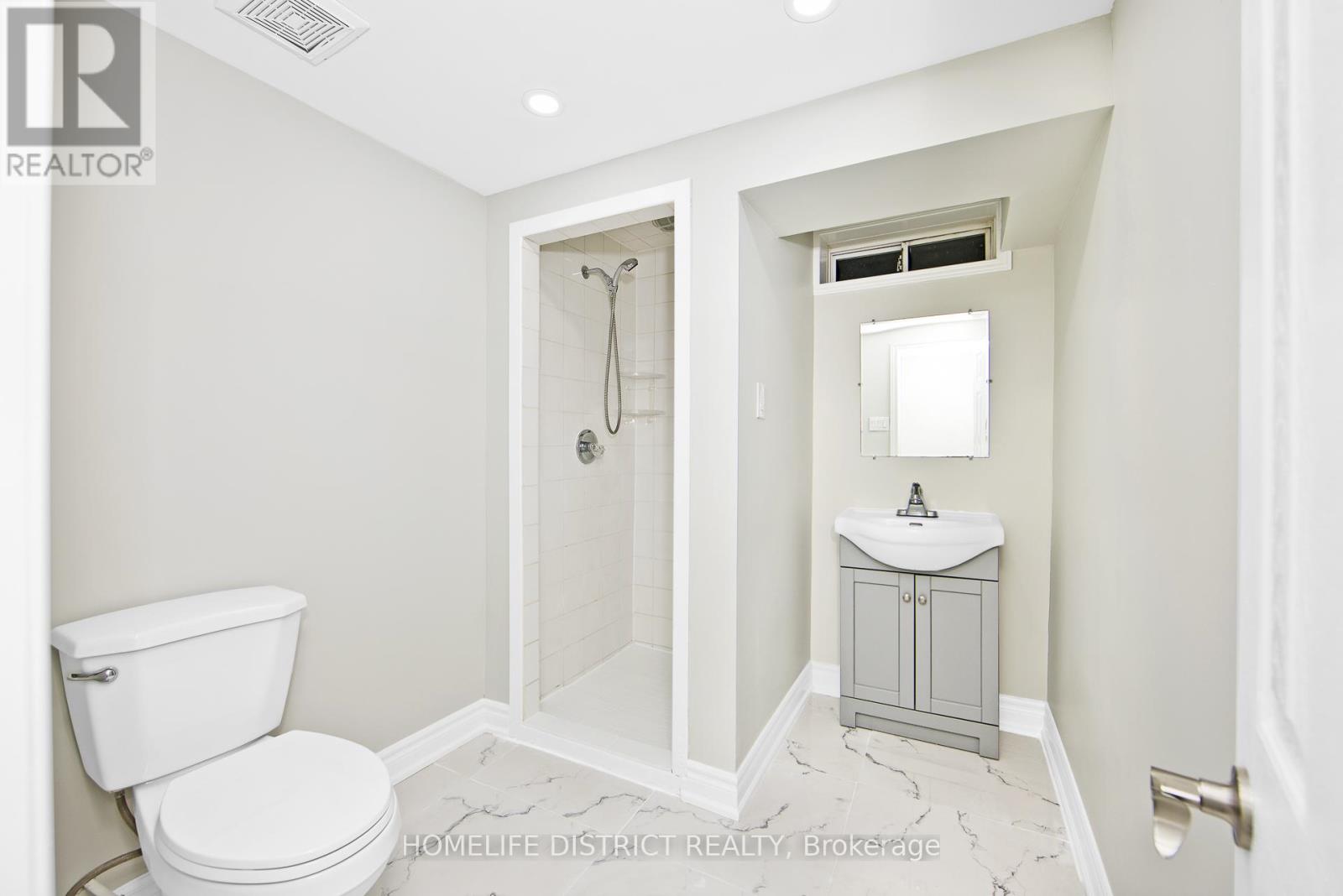 Photo 22 of 50 Weldrick Crescent, Clarington ON