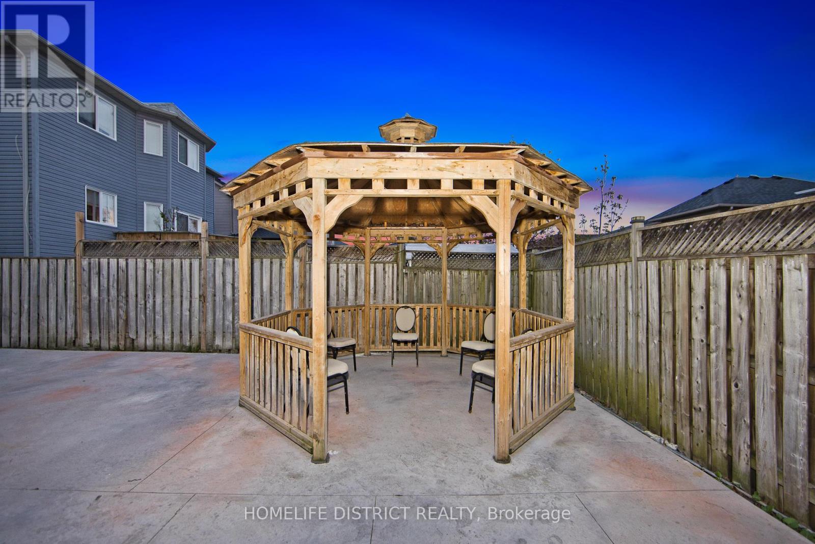 Photo 24 of 50 Weldrick Crescent, Clarington ON