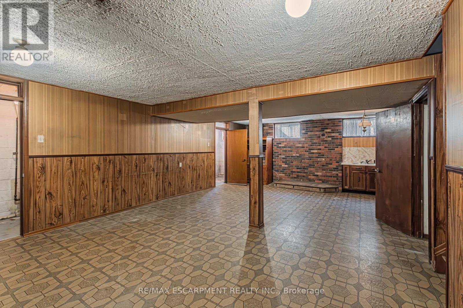 Photo 42 of 20 Harvard Place, Hamilton ON