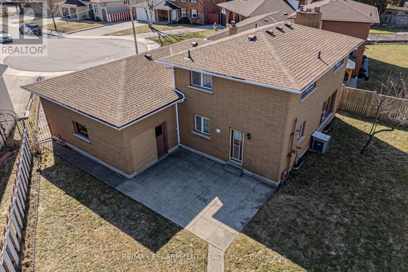 Photo 31 of 20 Harvard Place, Hamilton ON