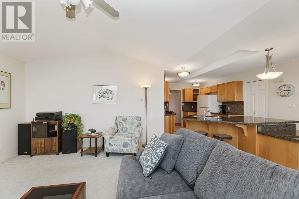 5174 RADCLIFFE ROAD, Sechelt
