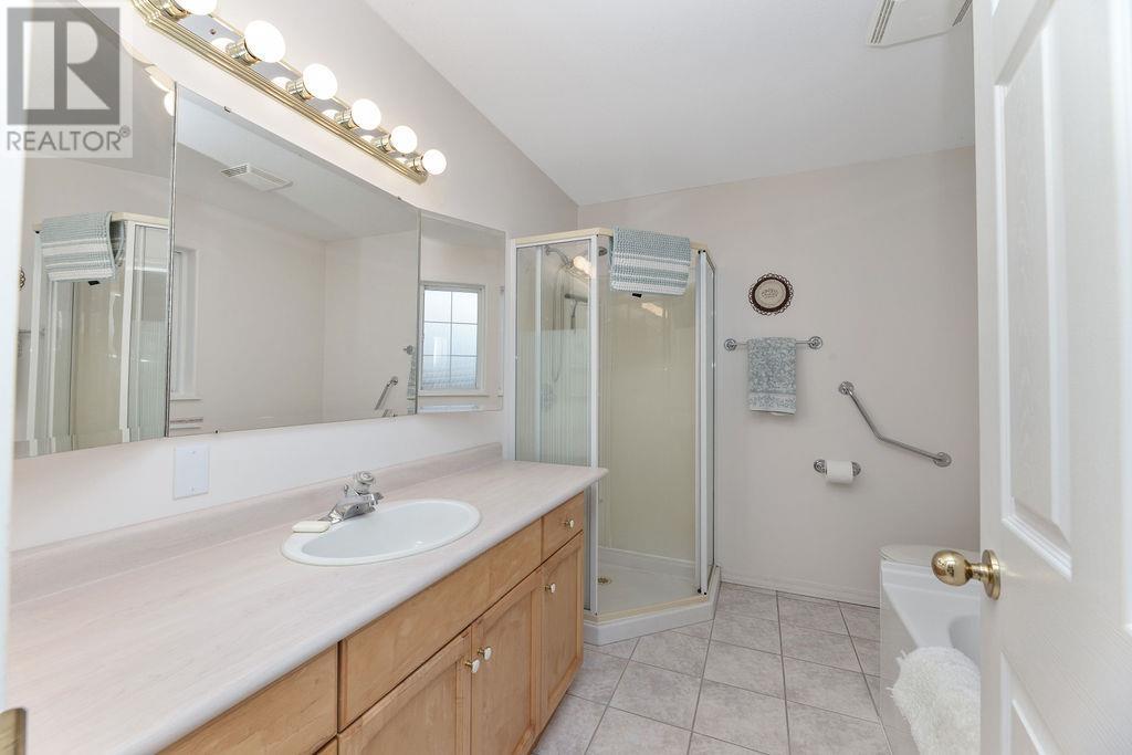 5174 RADCLIFFE ROAD, Sechelt