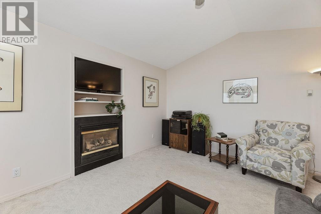 5174 RADCLIFFE ROAD, Sechelt