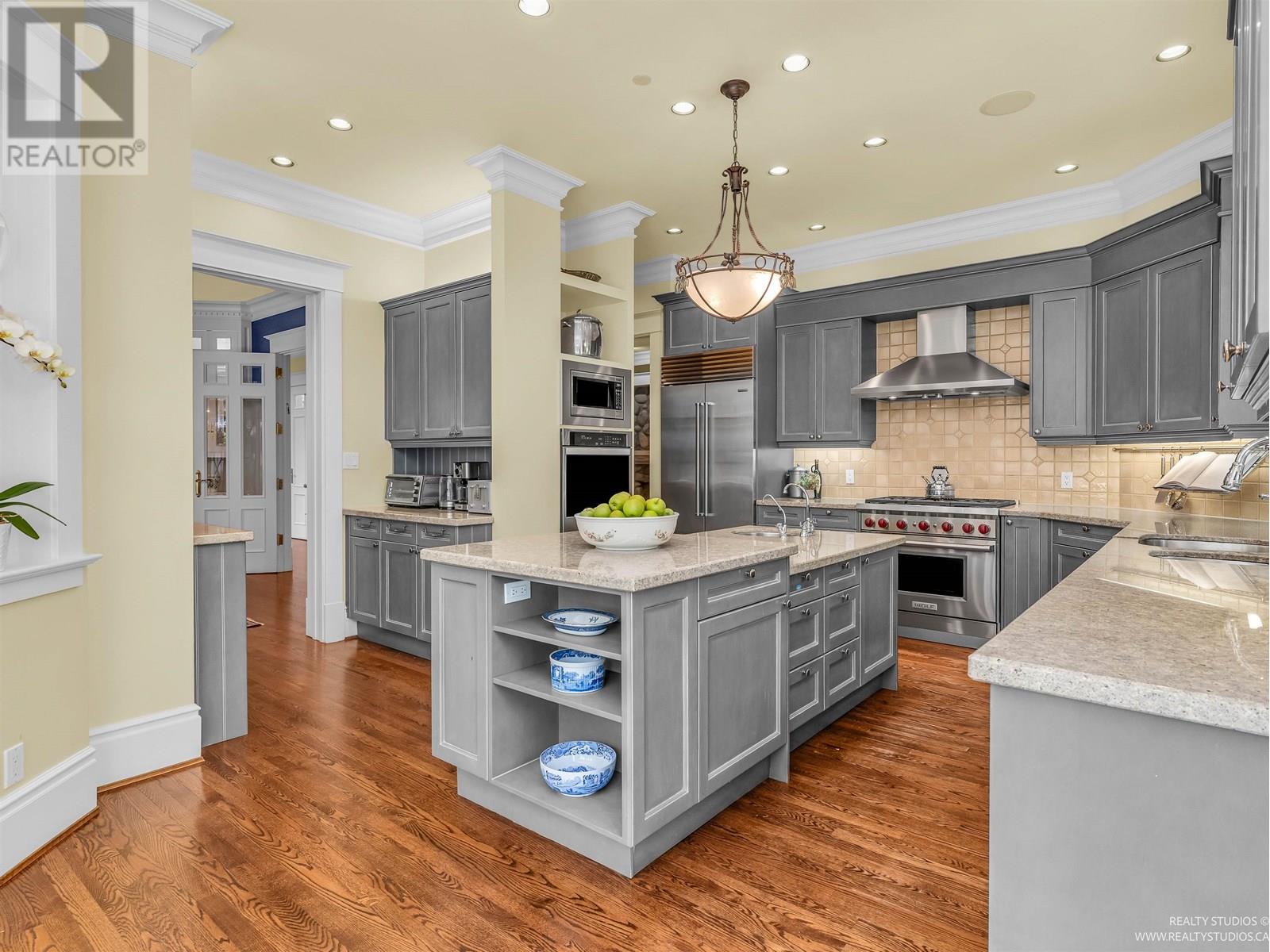 Photo 2 of 6362 Churchill Street, Vancouver BC