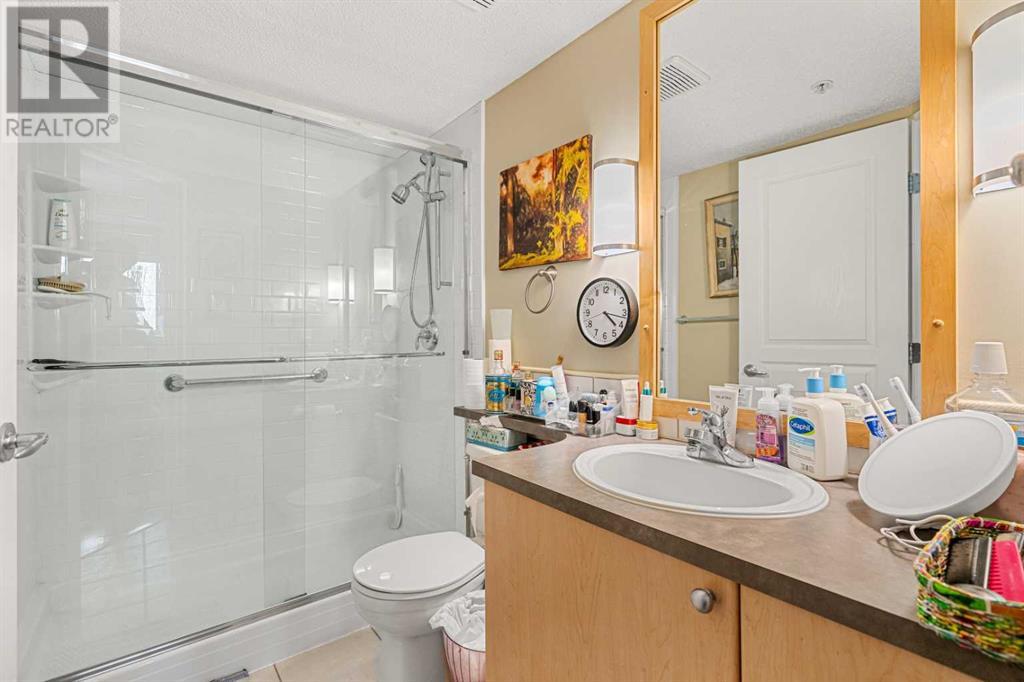 Single Family House for Sale in   Richard Place SW Lincoln Park Calgary 