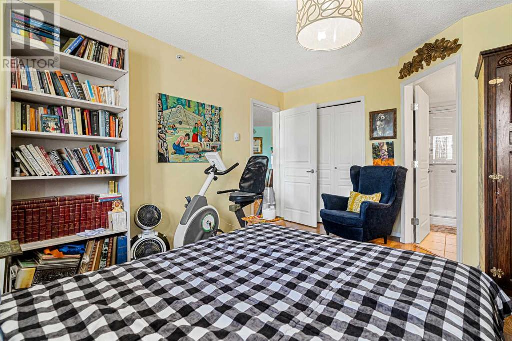 Single Family House for Sale in   Richard Place SW Lincoln Park Calgary 