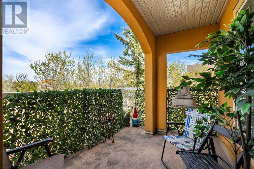 Single Family House for Sale in   Richard Place SW Lincoln Park Calgary 