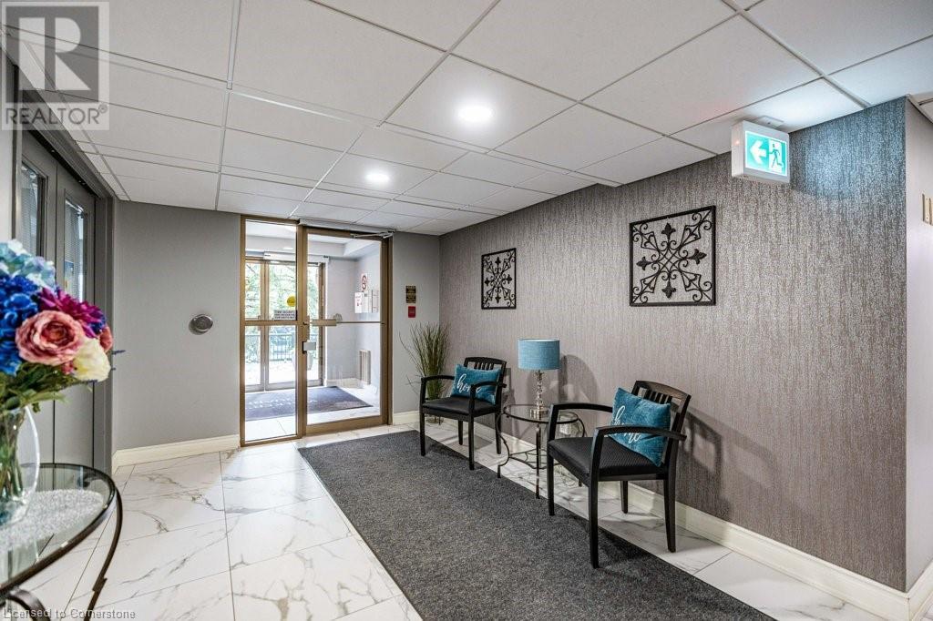 Photo 8 of 3499 Upper Middle Road Unit 210, Burlington ON
