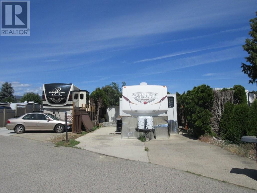 122 415 Commonwealth Road, Kelowna