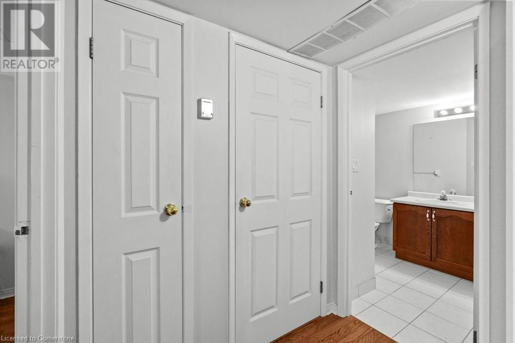 Photo 19 of 3499 Upper Middle Road Unit 210, Burlington ON