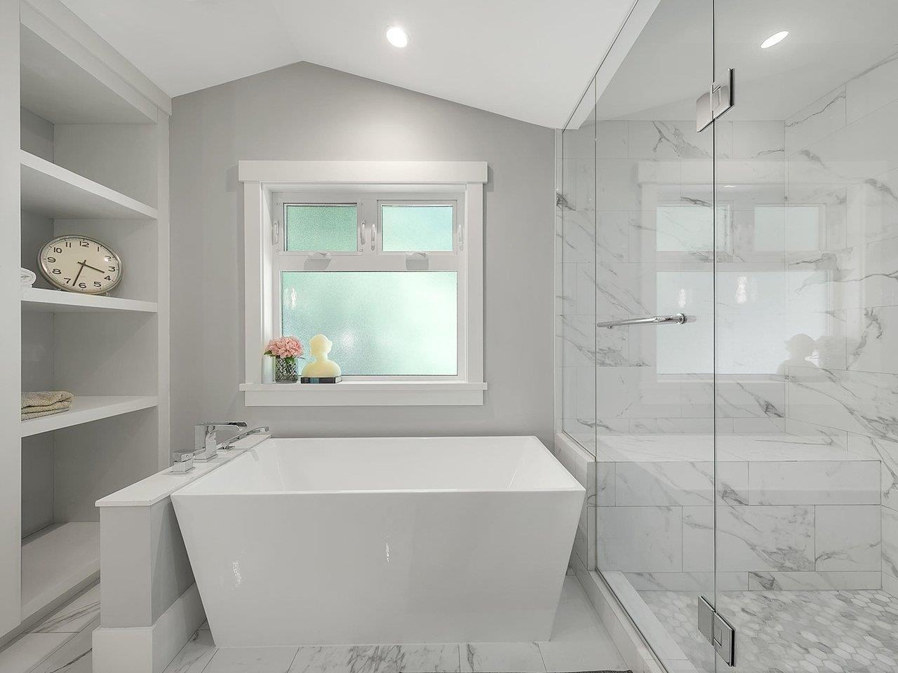 Photo 21 of 20290 40 Avenue, Langley BC