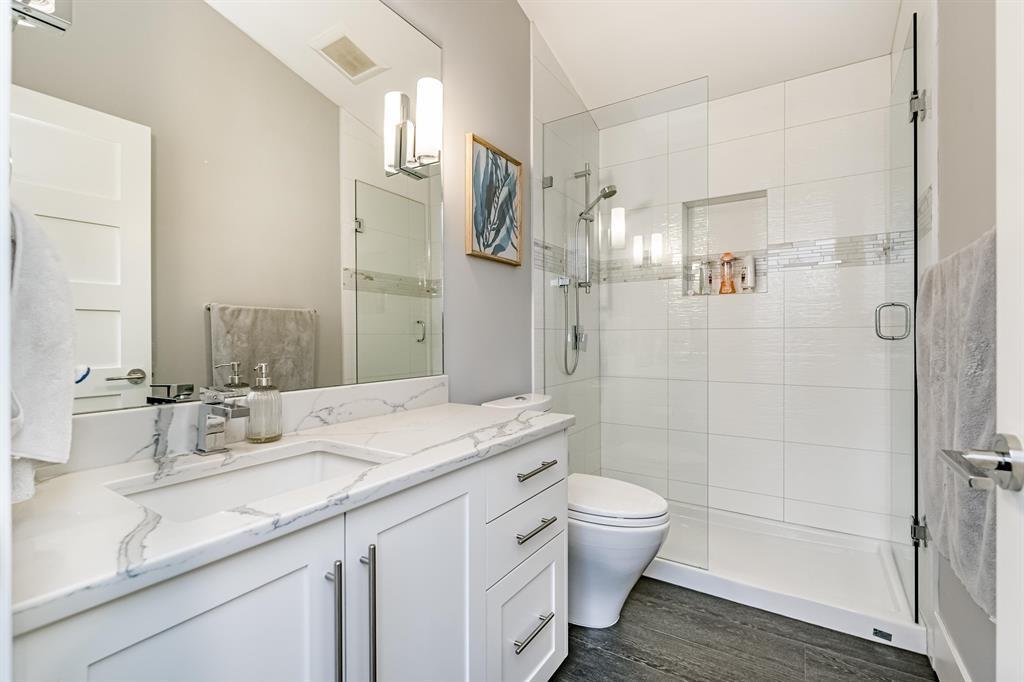 Photo 25 of 20290 40 Avenue, Langley BC