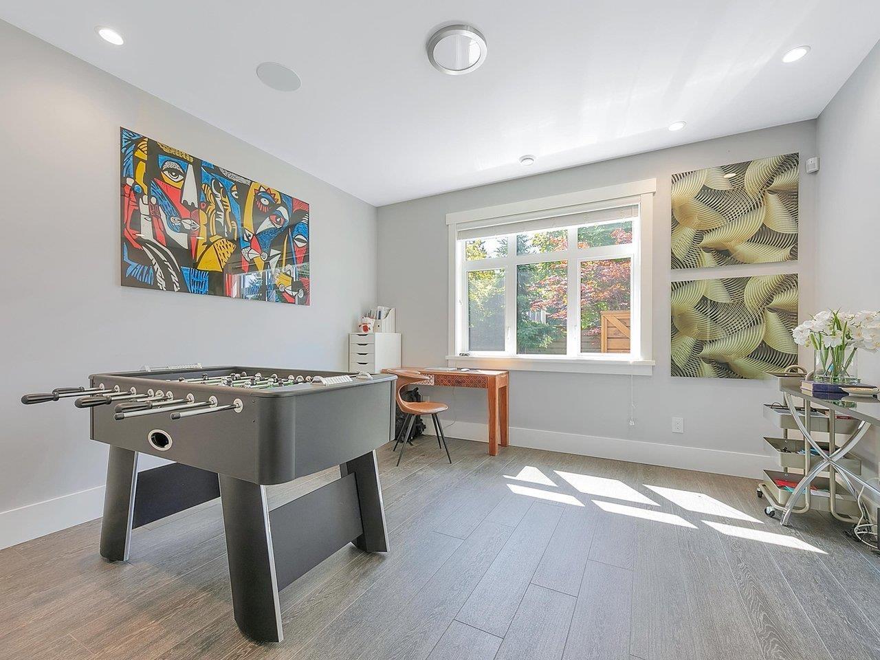 Photo 13 of 20290 40 Avenue, Langley BC