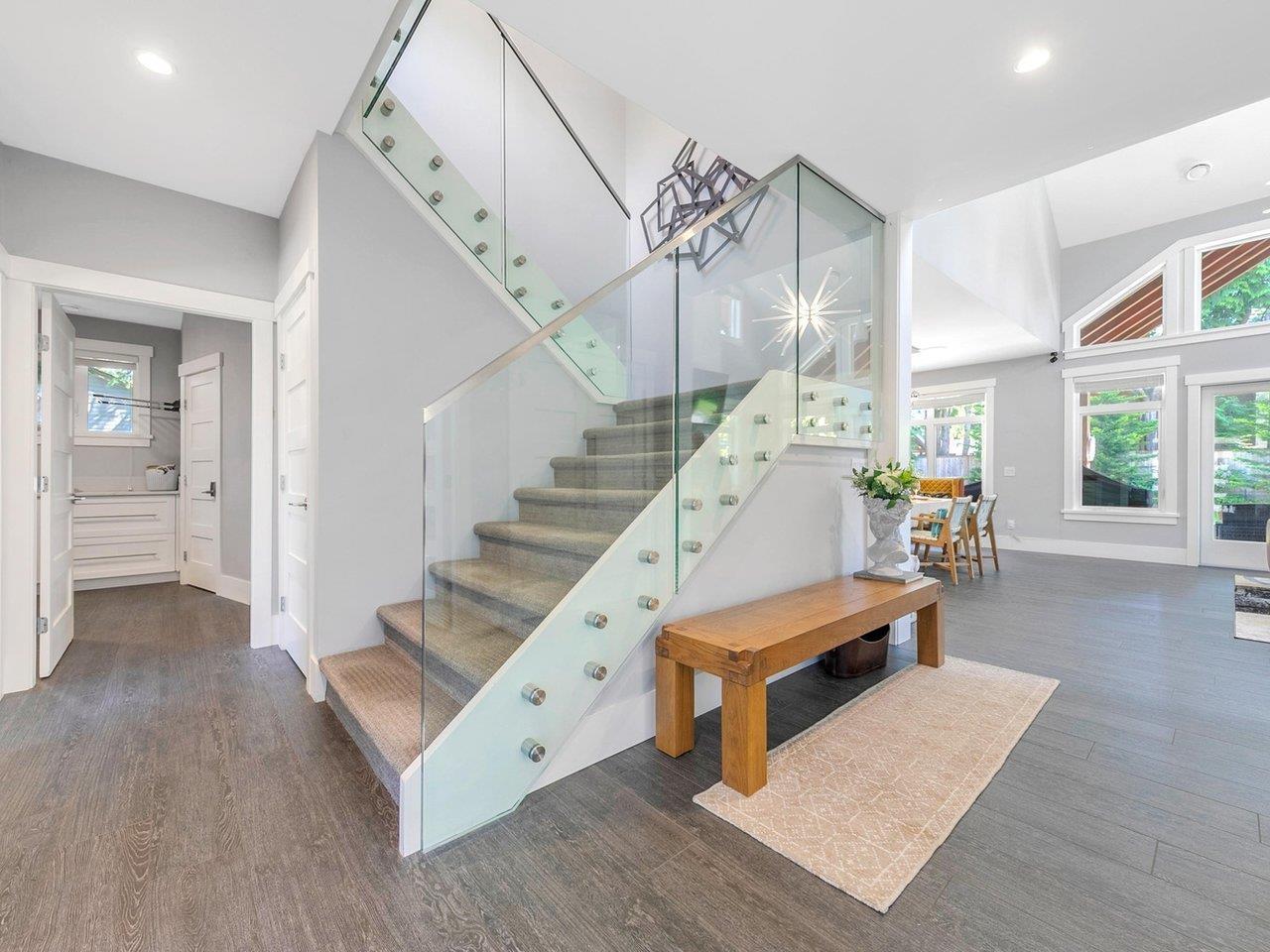 Photo 5 of 20290 40 Avenue, Langley BC