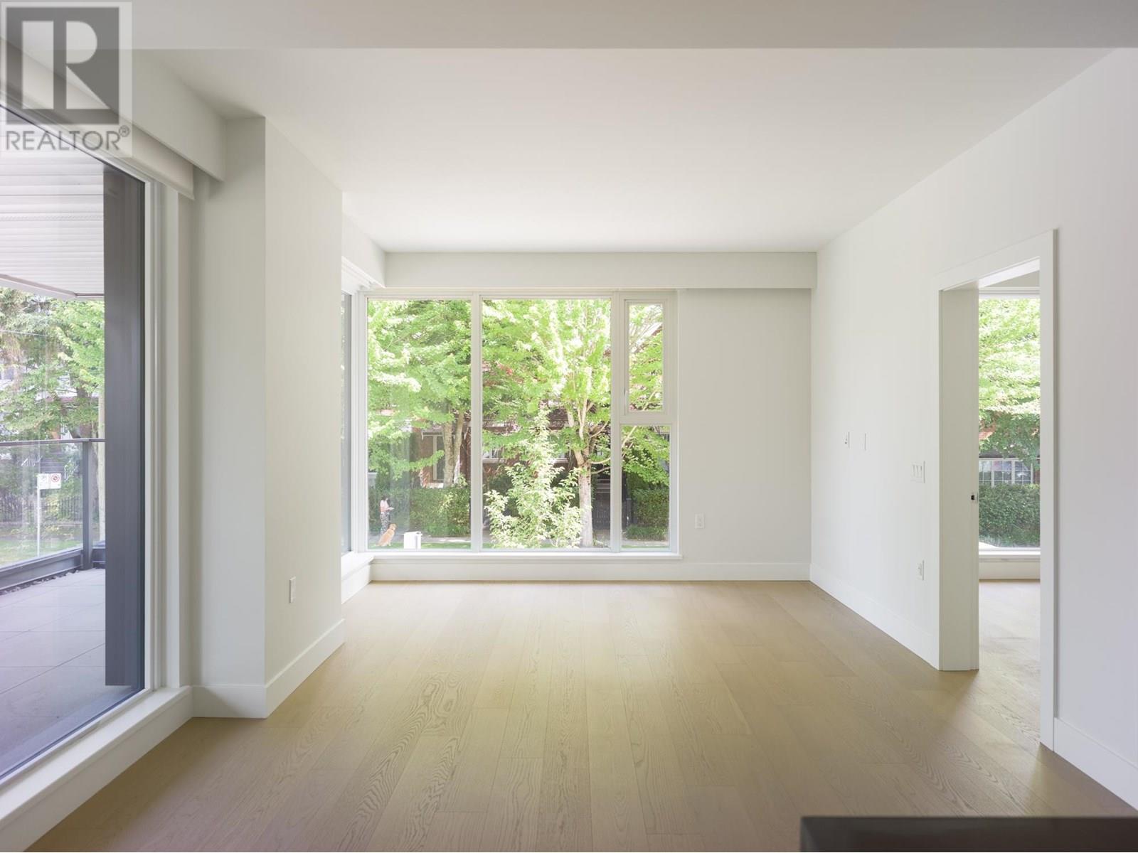 Photo 2 of 202 3636 W 39th Avenue, Vancouver BC
