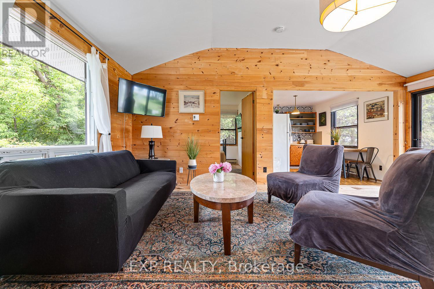Photo 4 of 141 Patterson Boulevard, Tay ON