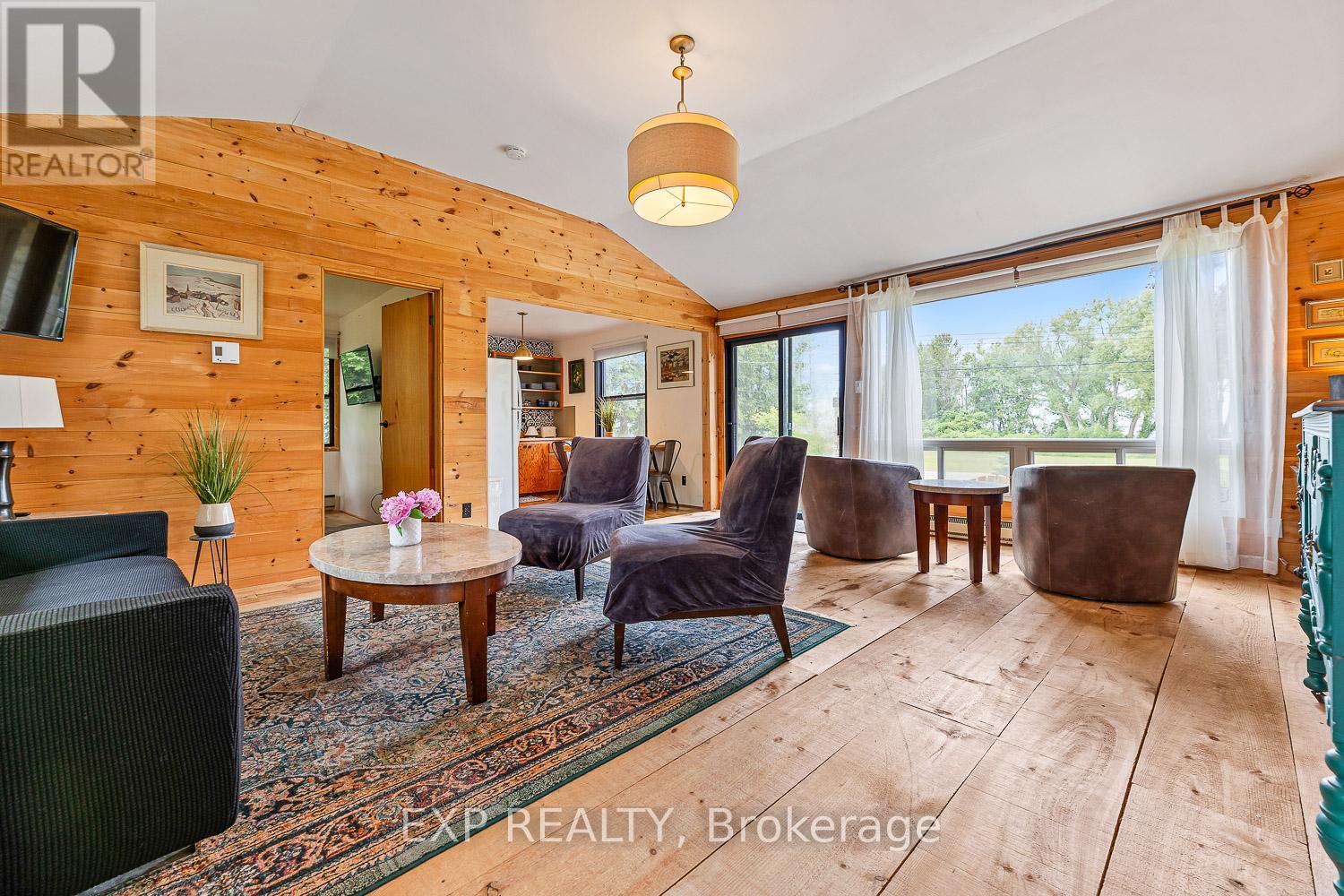 Photo 20 of 141 Patterson Boulevard, Tay ON