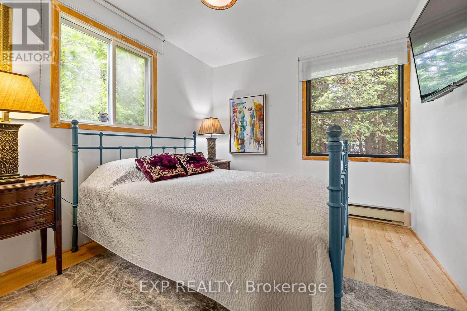 Photo 27 of 141 Patterson Boulevard, Tay ON
