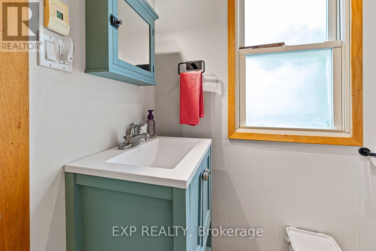 Photo 22 of 141 Patterson Boulevard, Tay ON