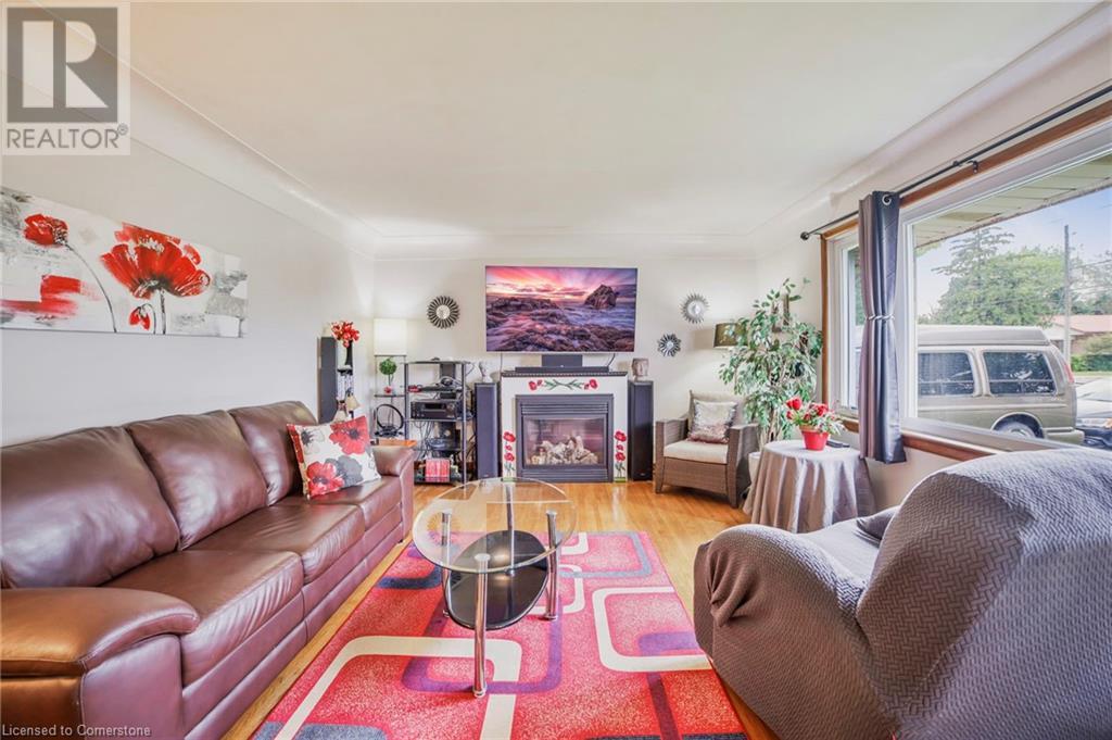 Photo 12 of 763 Upper Ottawa Street, Hamilton ON