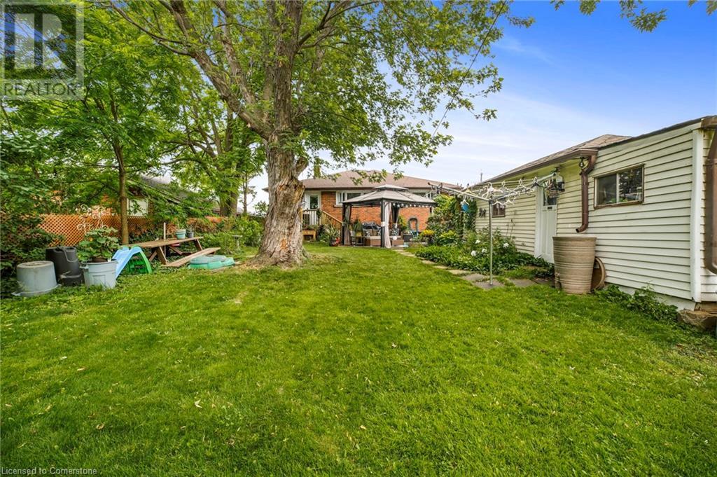 Photo 7 of 763 Upper Ottawa Street, Hamilton ON