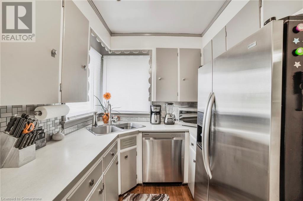 Photo 11 of 763 Upper Ottawa Street, Hamilton ON