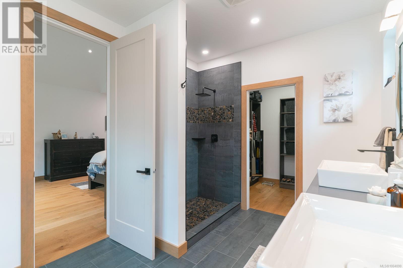 5625 Willow Rd, Port Alberni