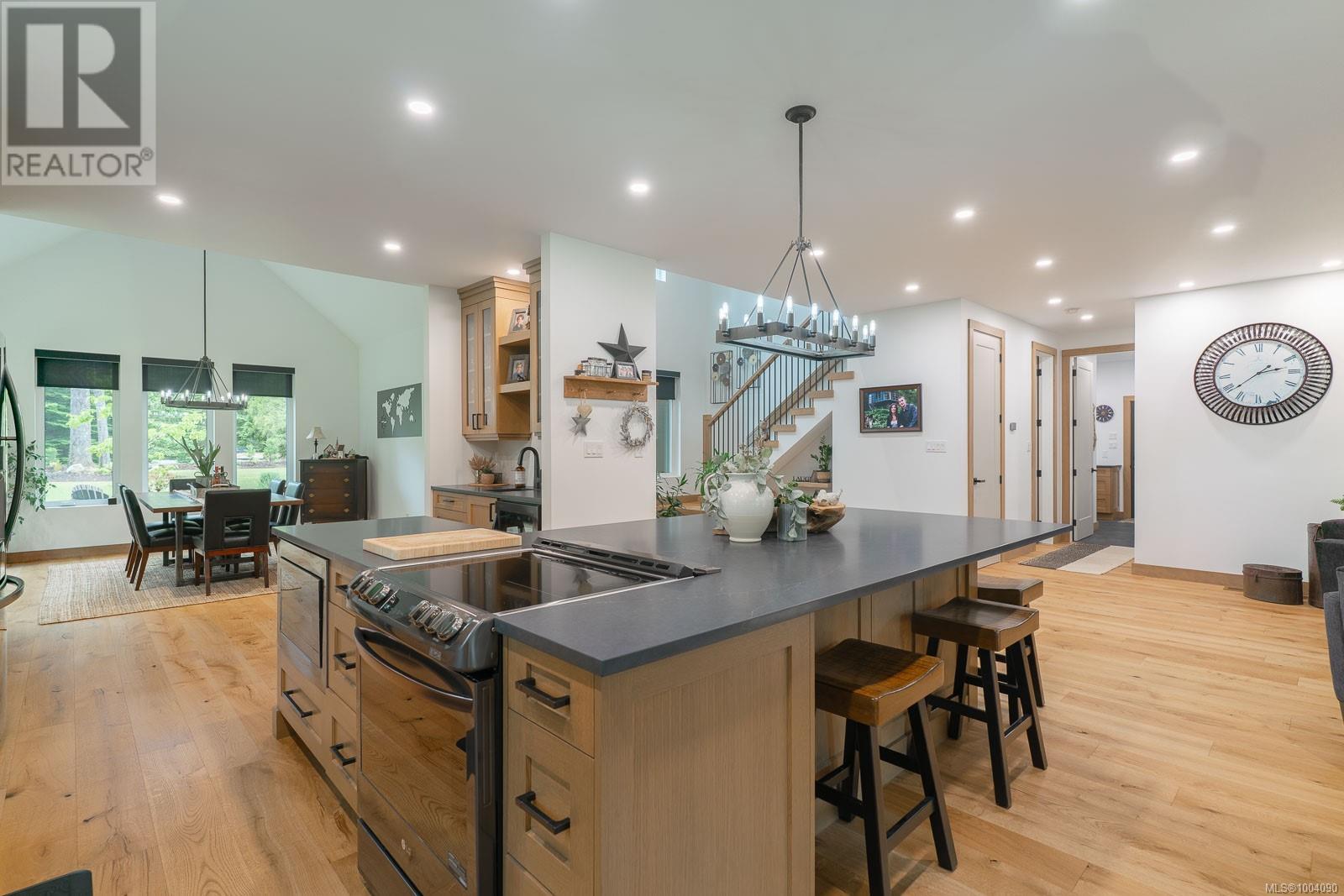 5625 Willow Rd, Port Alberni