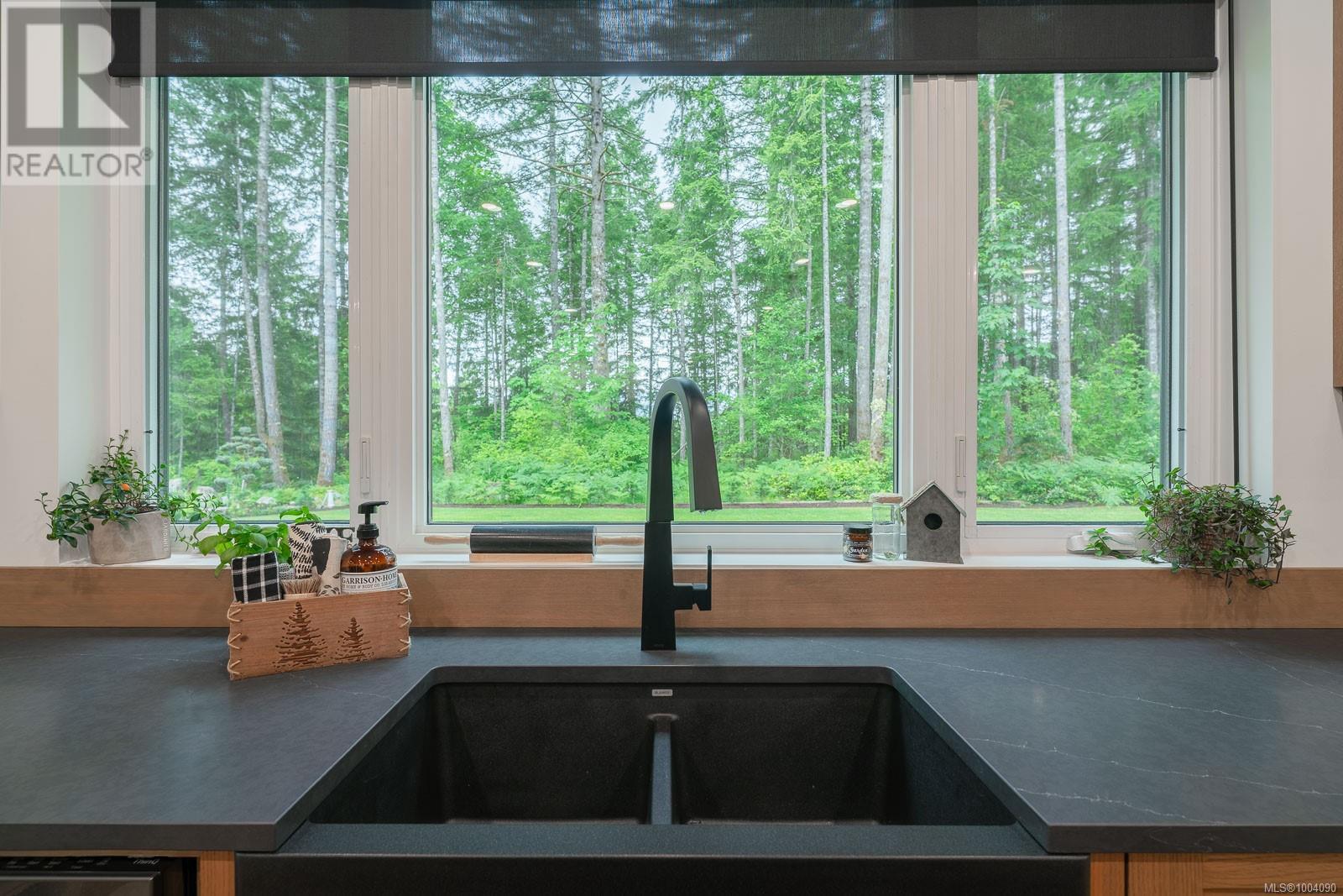5625 Willow Rd, Port Alberni