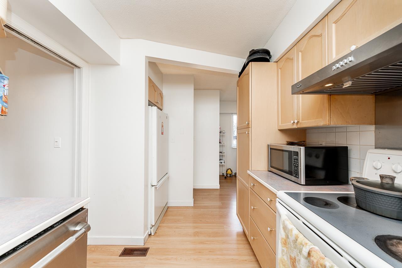 Photo 15 of 12764 104 A Avenue, Surrey BC