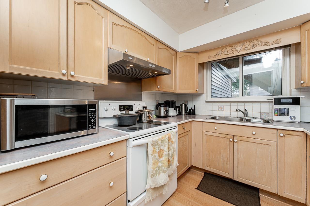 Photo 14 of 12764 104 A Avenue, Surrey BC
