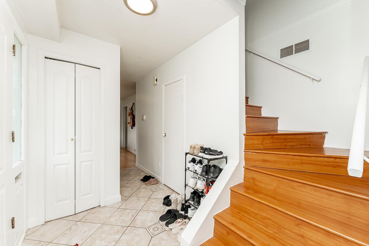 Photo 6 of 12764 104 A Avenue, Surrey BC