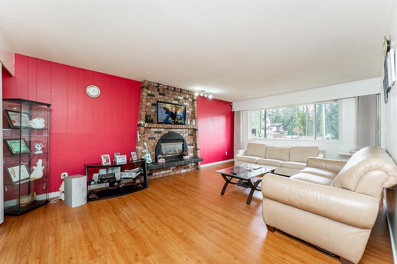 Photo 10 of 12764 104 A Avenue, Surrey BC