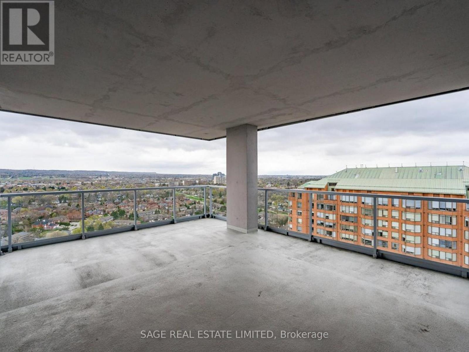 Photo 30 of 304 551 Maple Avenue, Burlington ON