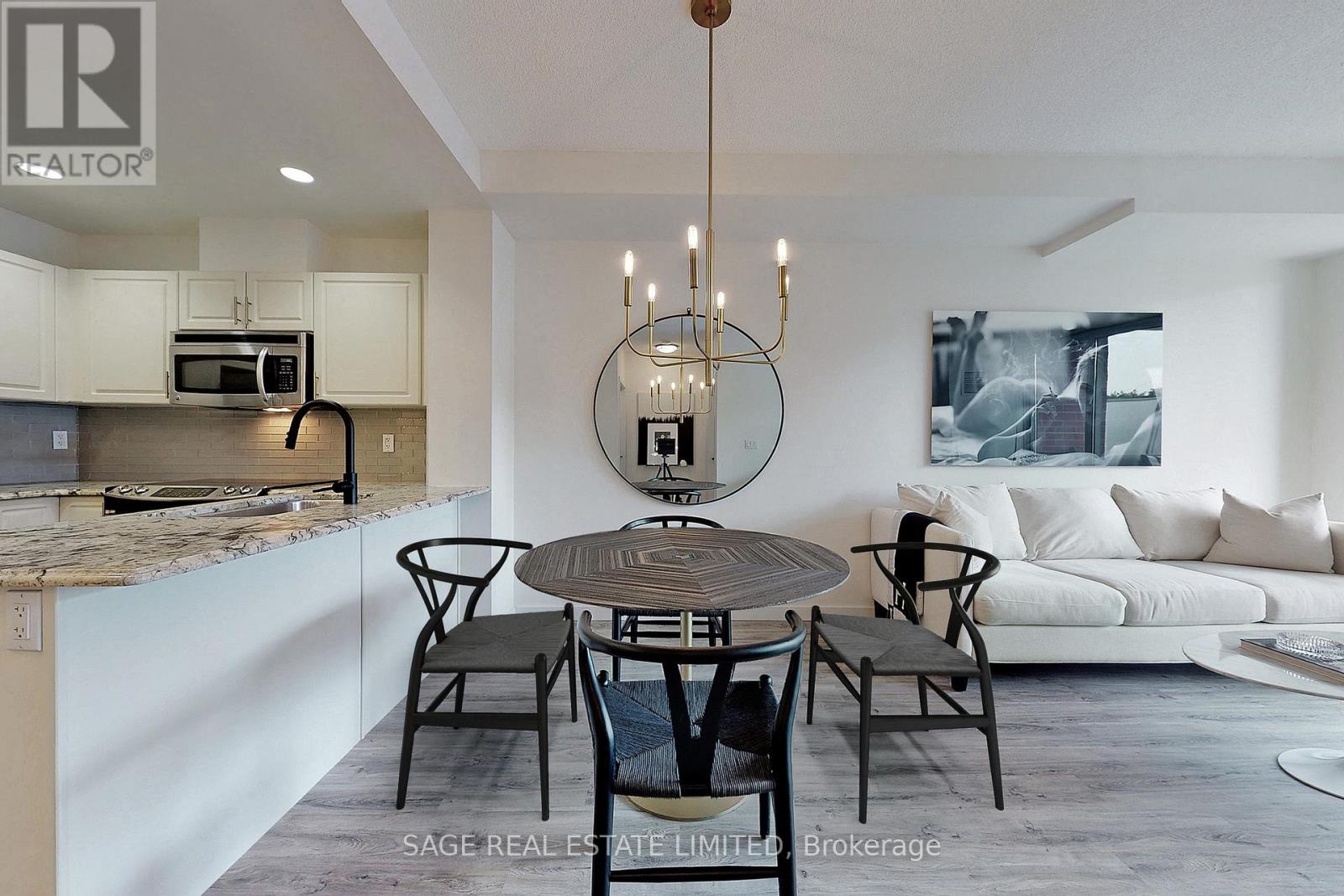 Photo 7 of 304 551 Maple Avenue, Burlington ON