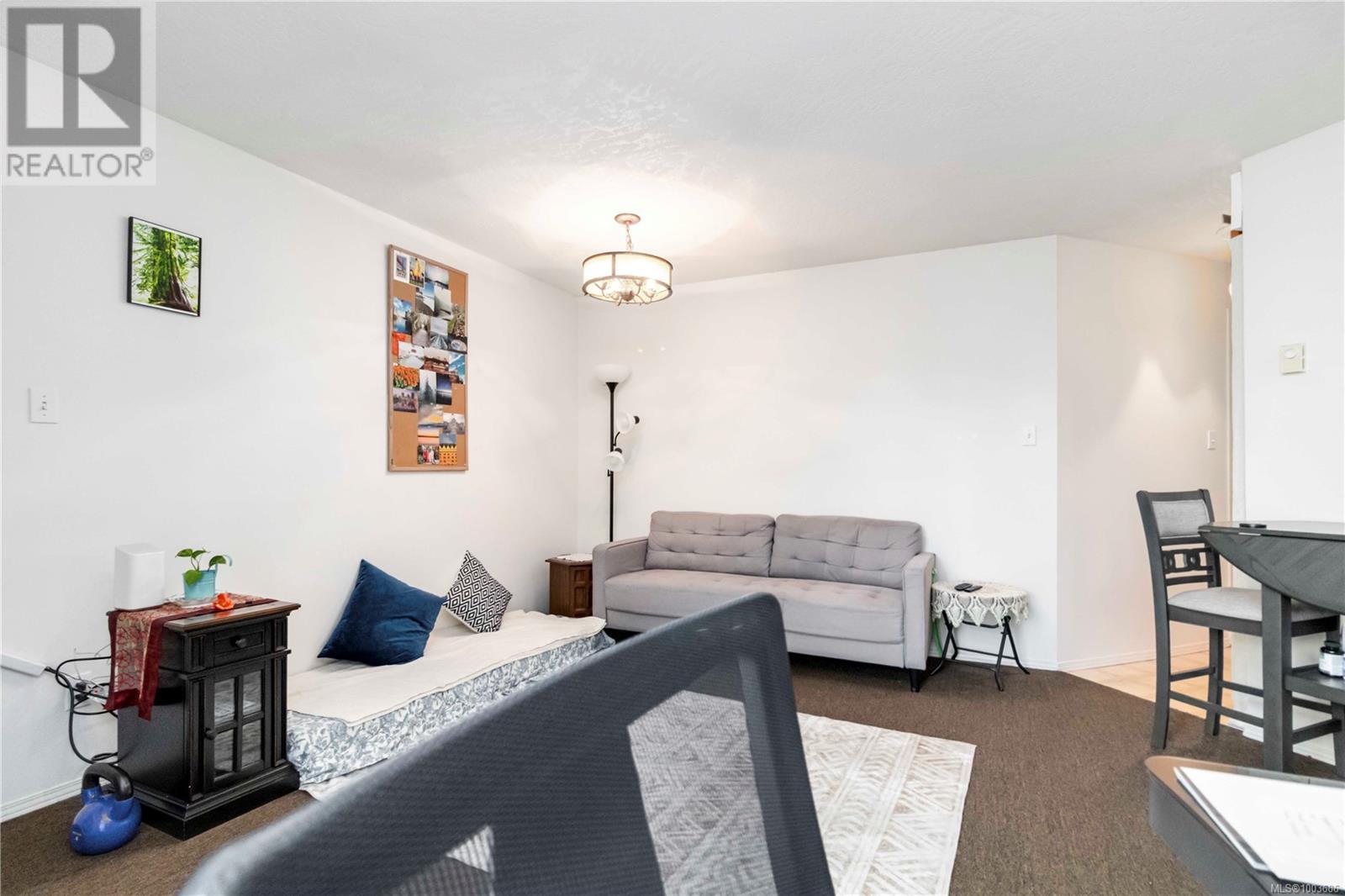 Photo 12 of 203 930 North Park St, Victoria BC