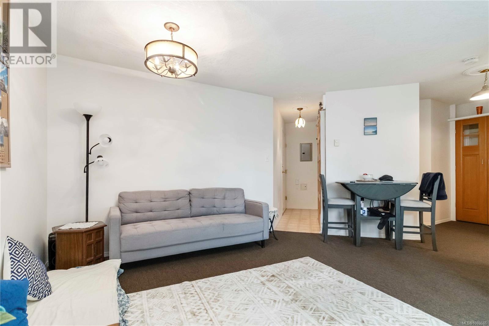Photo 11 of 203 930 North Park St, Victoria BC
