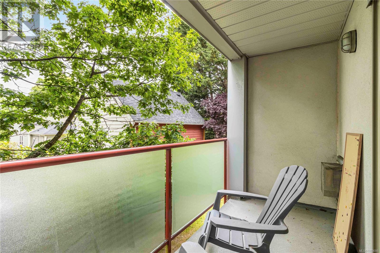 Photo 26 of 203 930 North Park St, Victoria BC