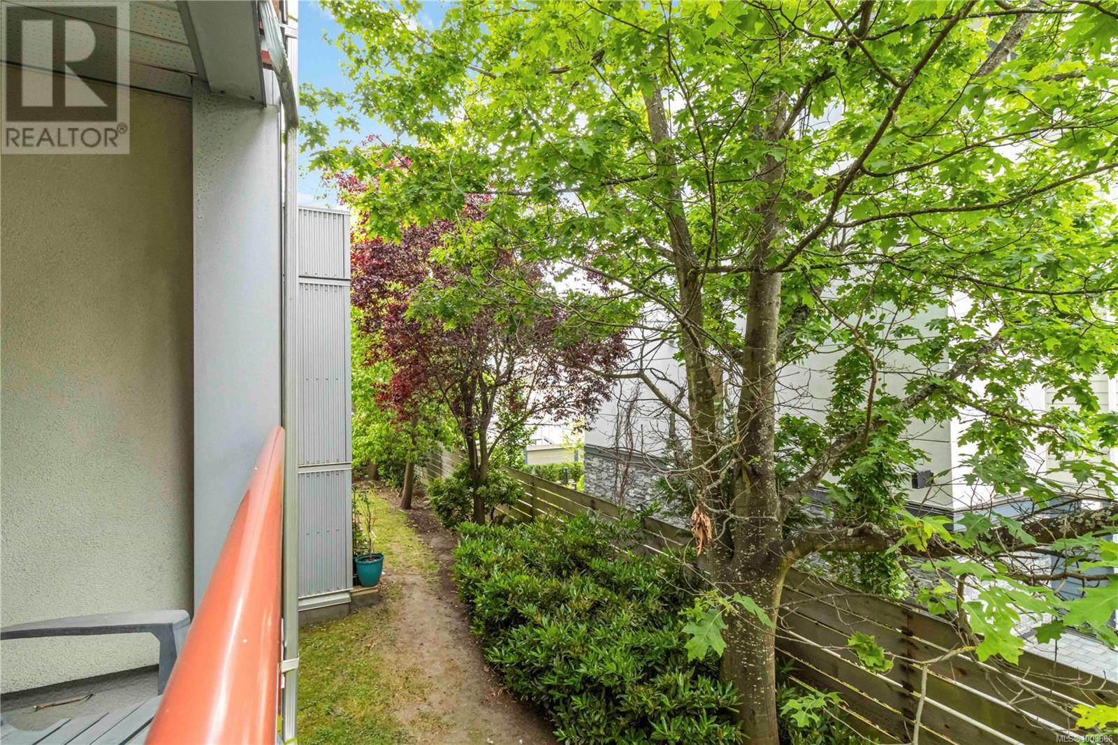 Photo 28 of 203 930 North Park St, Victoria BC