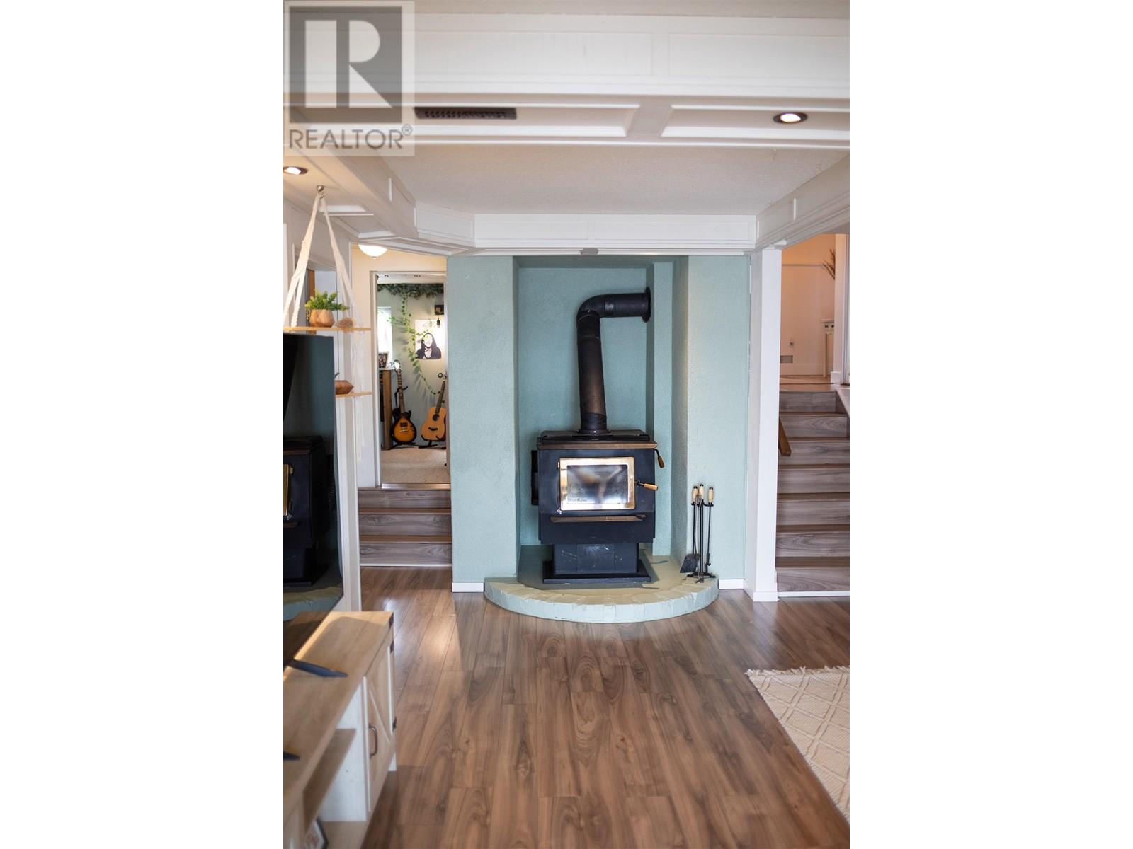 1638 UNCHA LAKE Road, Burns Lake