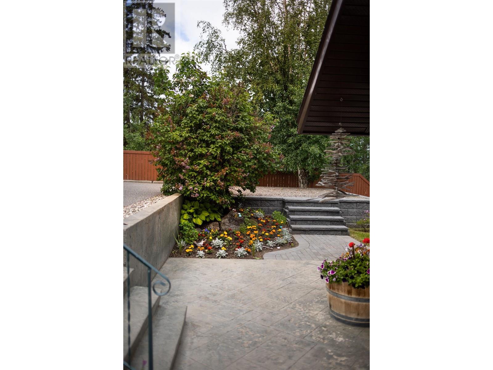 1638 UNCHA LAKE Road, Burns Lake
