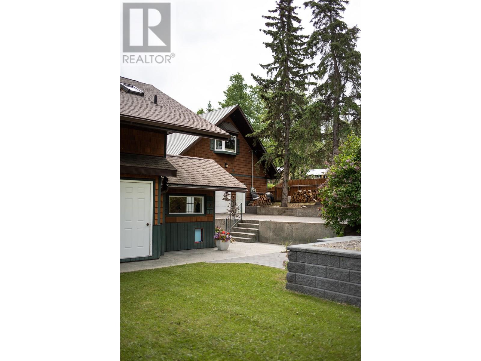1638 UNCHA LAKE Road, Burns Lake