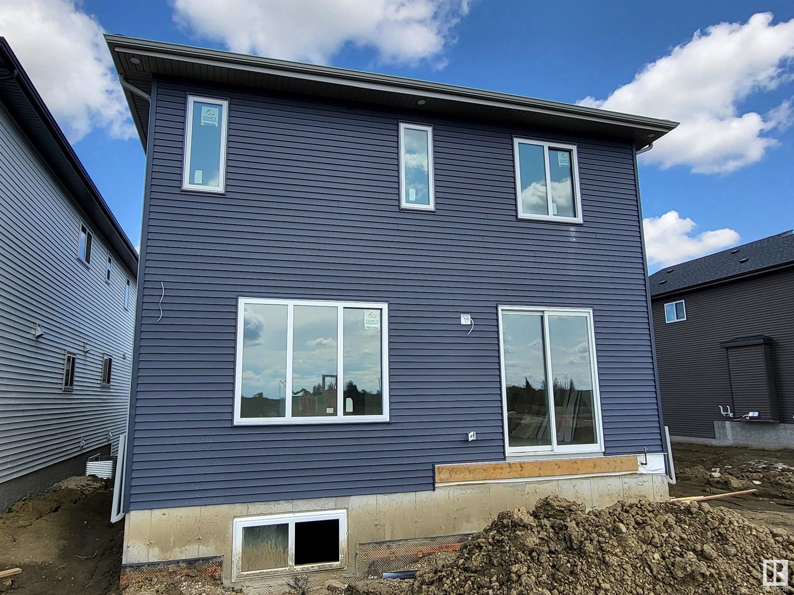 Photo 5 of 8420 Mayday Link Sw, Edmonton AB