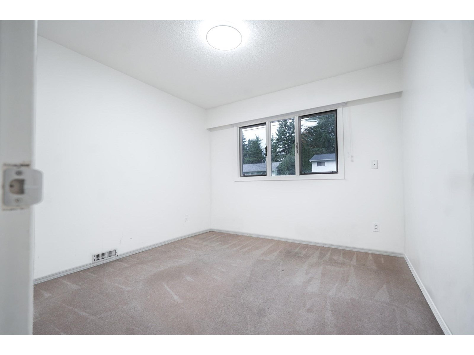 Photo 18 of 8577 Terrace Drive, Delta BC