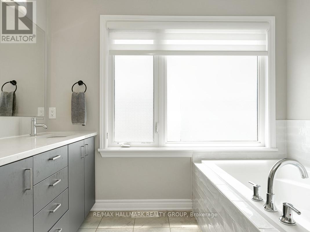 Photo 28 of 103 Warrior Street, Ottawa ON