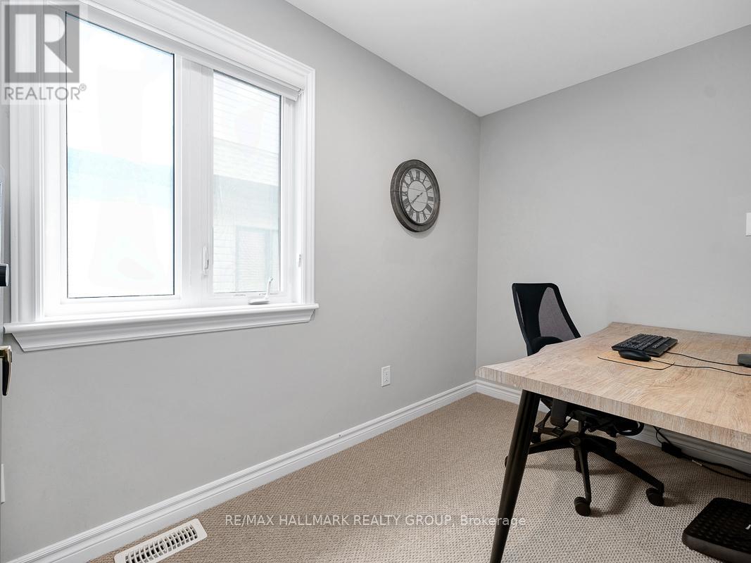 Photo 11 of 103 Warrior Street, Ottawa ON