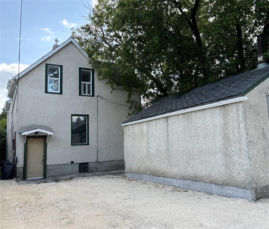 Photo 15 of 567 Talbot Avenue, Winnipeg MB