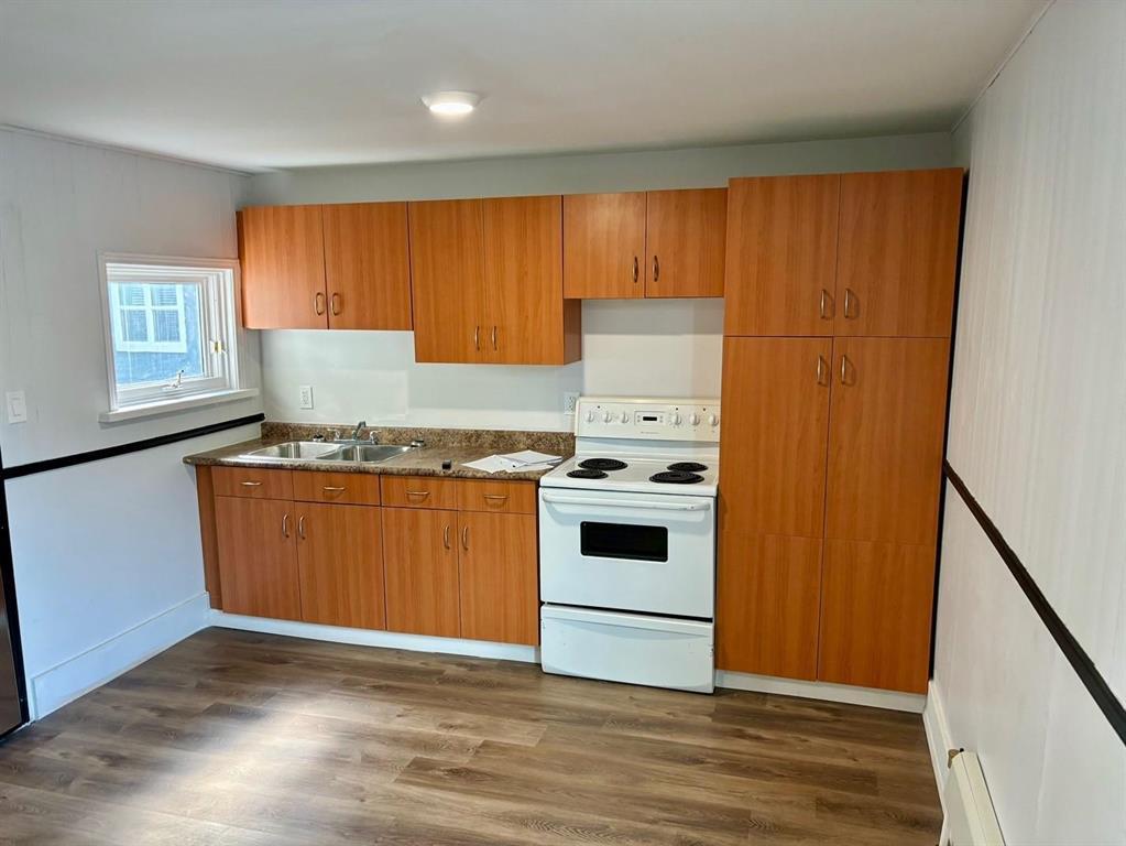 Photo 3 of 567 Talbot Avenue, Winnipeg MB