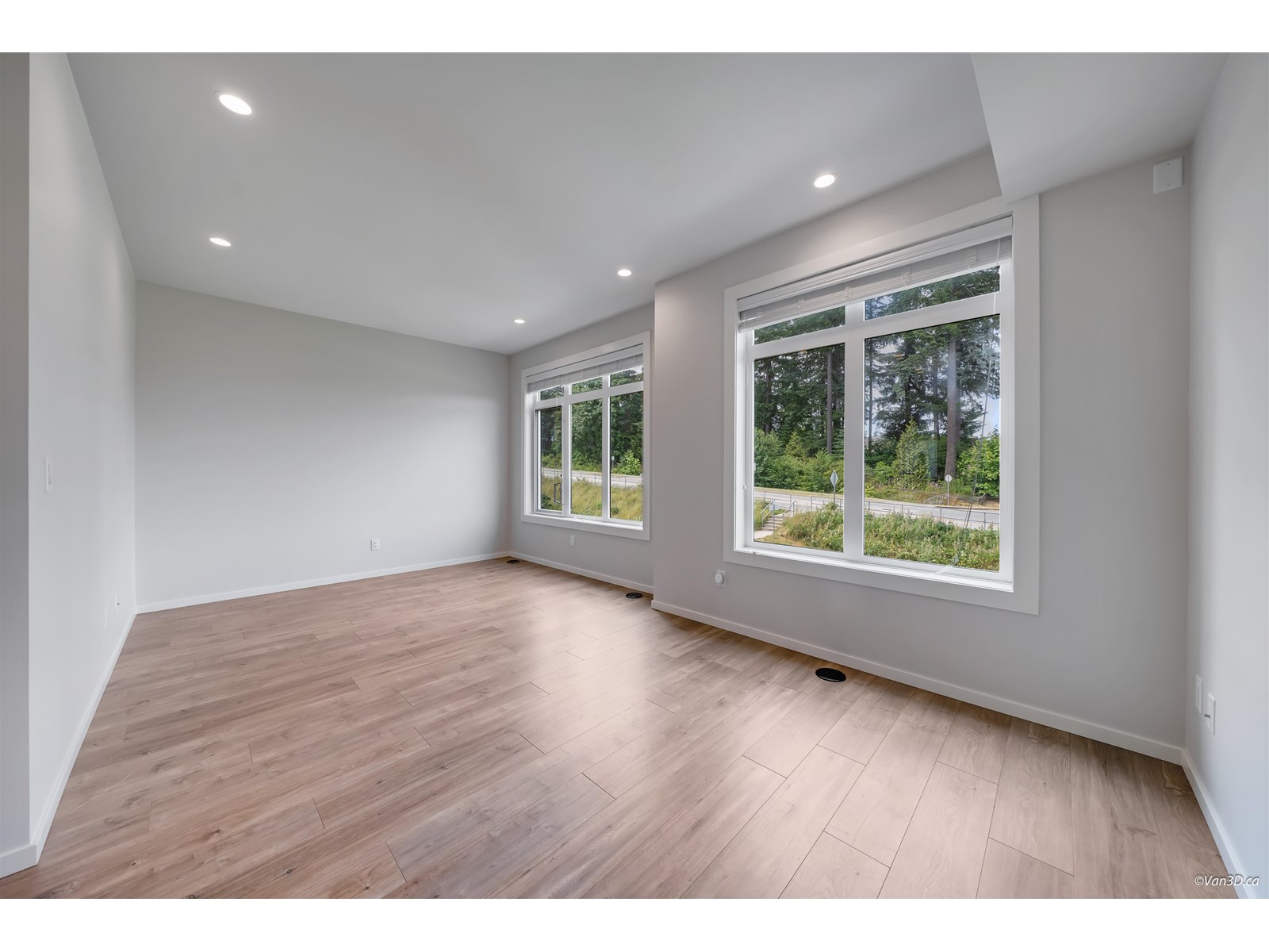 Photo 5 of 10 17557 100 Avenue, Surrey BC