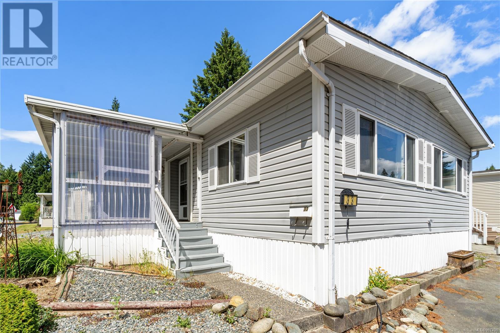Photo 11 of 33 5854 Turner Rd, Nanaimo BC